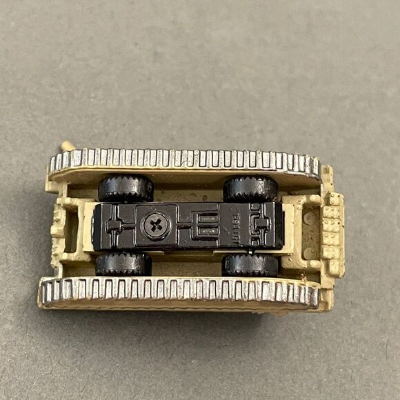 1994 Mirco Machines Military Army Armor Tank Green Camo Camouflage - Picture 7 of 7